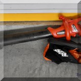 L06. Black & Decker Leaf Hog. 